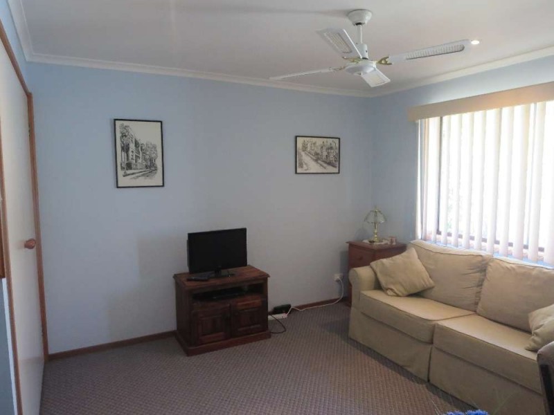 3 Doongan Place, West Albury NSW 2640