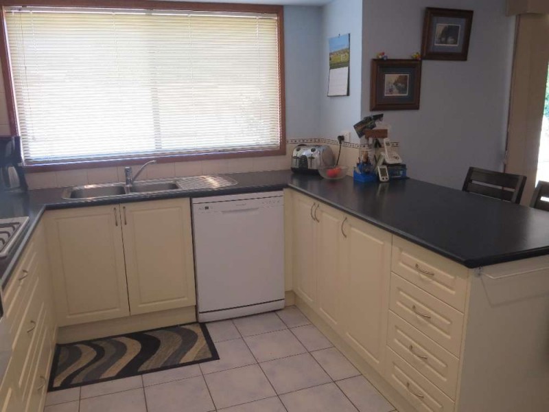 3 Doongan Place, West Albury NSW 2640