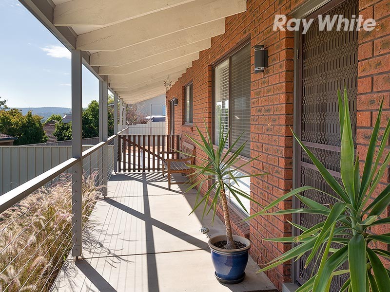 397 Wenview Place, Lavington NSW 2641