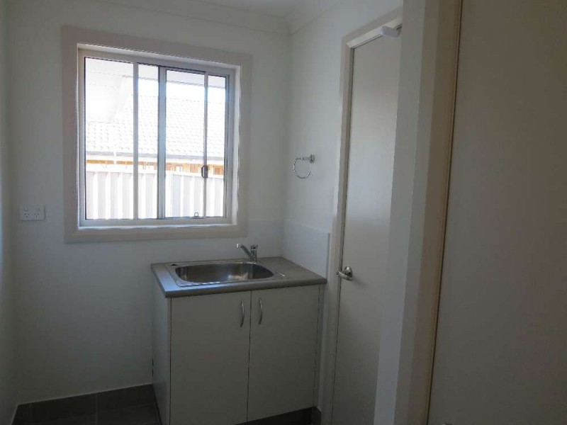 34 Lawson Circuit, Lavington NSW 2641