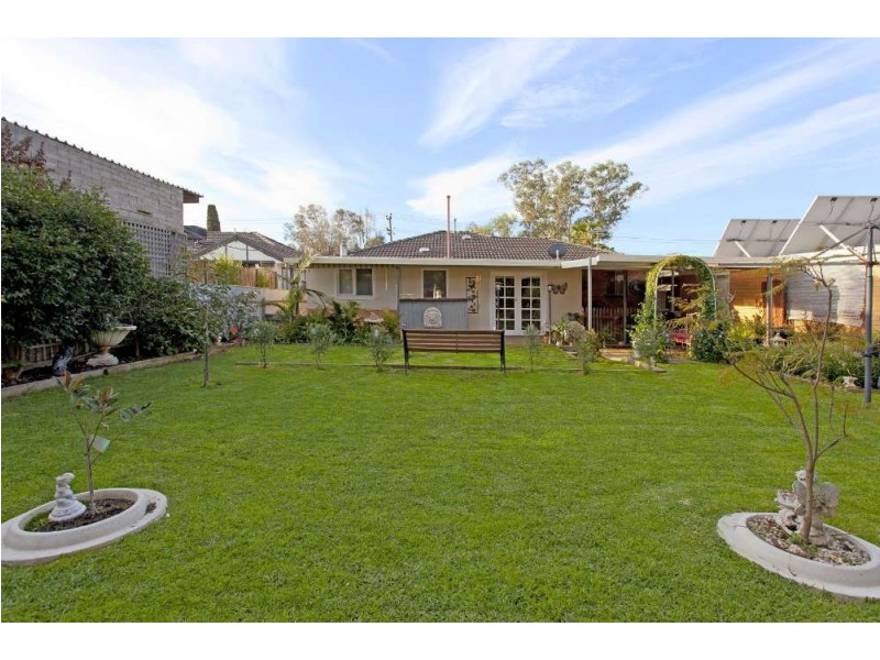 247 Cadell Street, East Albury NSW 2640