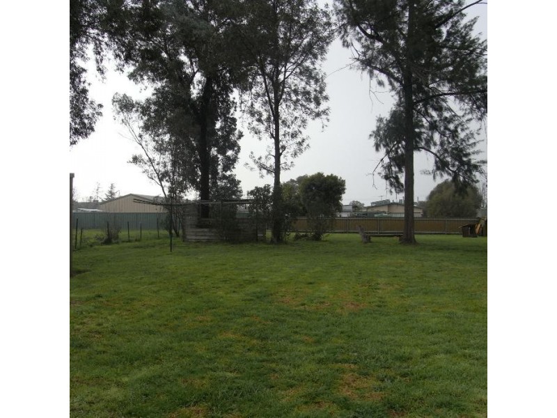 115 Hawkins Street, Howlong NSW 2643
