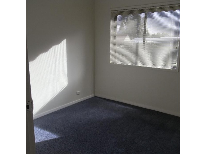 115 Hawkins Street, Howlong NSW 2643