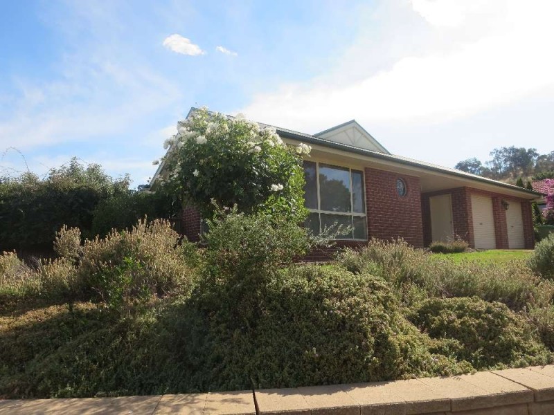 55 Grandview Terrace, East Albury NSW 2640