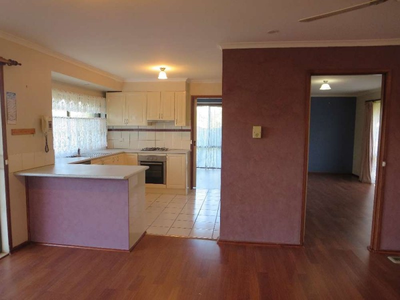 2 Karl Court, Lavington NSW 2641