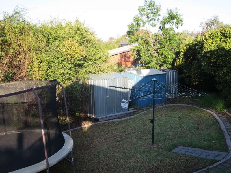 2 Karl Court, Lavington NSW 2641