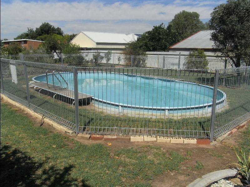 106 Pell Street, Howlong NSW 2643