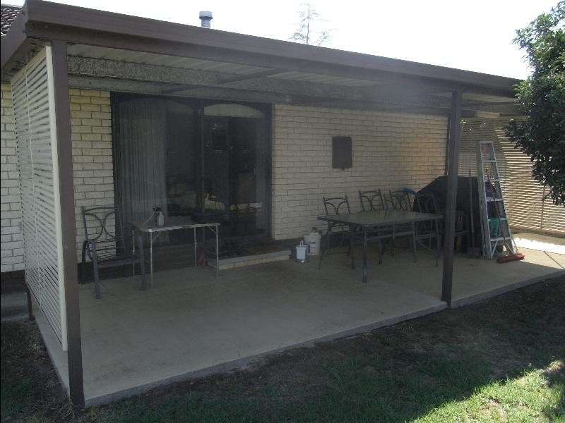 106 Pell Street, Howlong NSW 2643