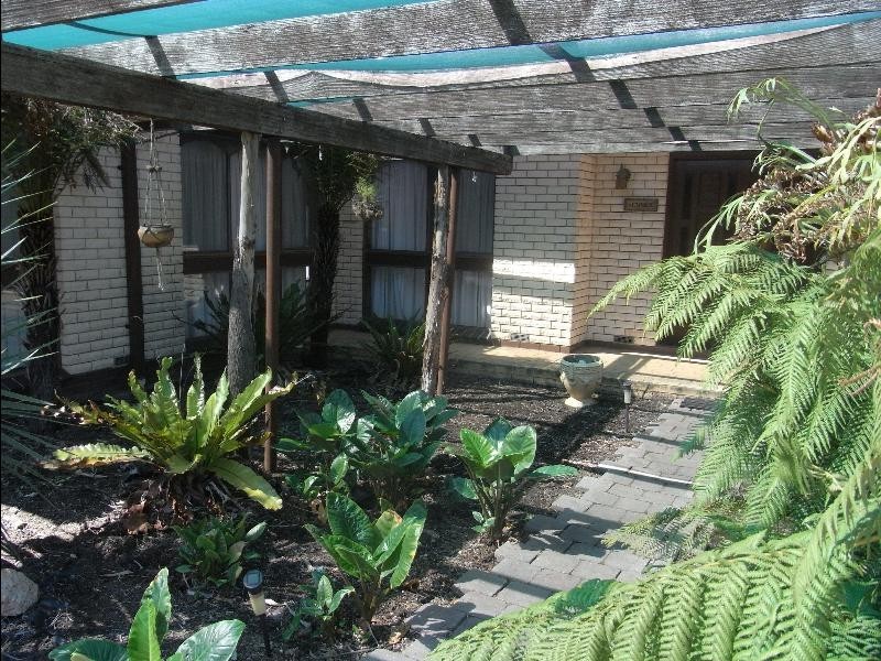 106 Pell Street, Howlong NSW 2643