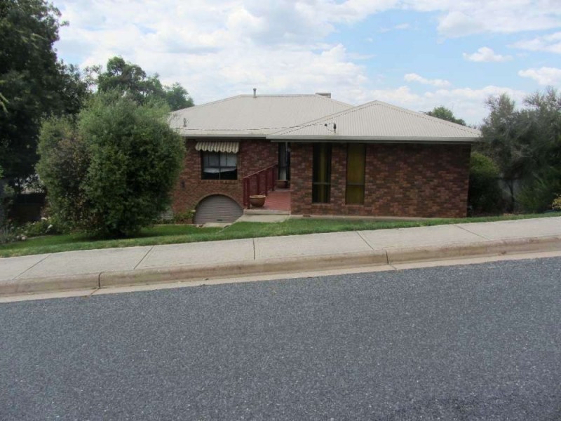 418 Reservoir Road, Lavington NSW 2641