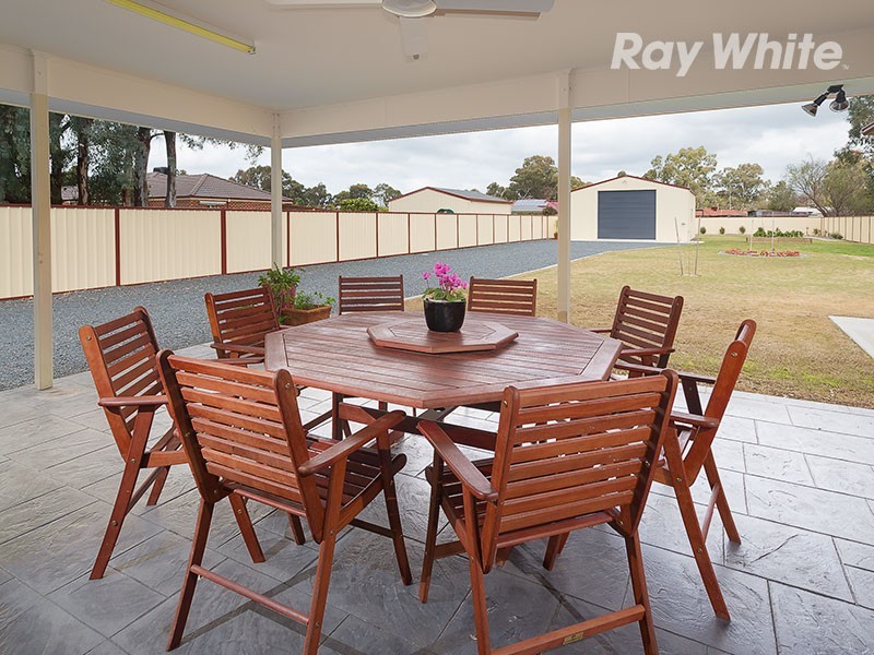 176 Clarke Street, Howlong NSW 2643