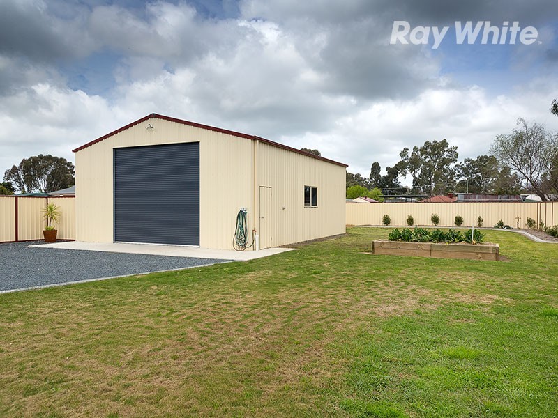 176 Clarke Street, Howlong NSW 2643