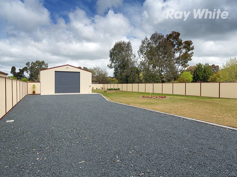 176 Clarke Street, Howlong NSW 2643