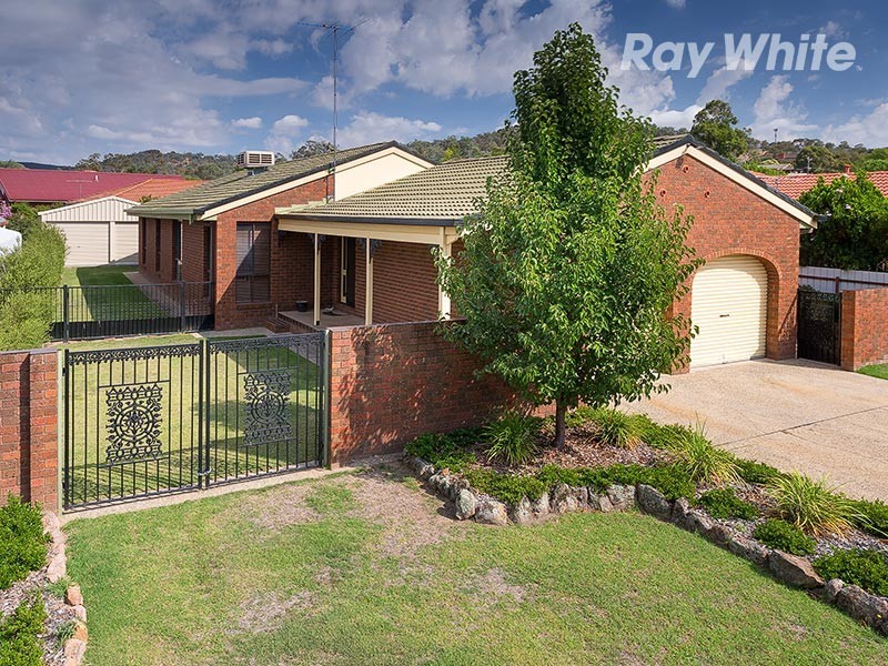 373 Poplar Drive, Lavington NSW 2641