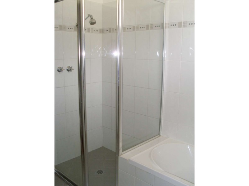 203 Kooba Street, North Albury NSW 2640