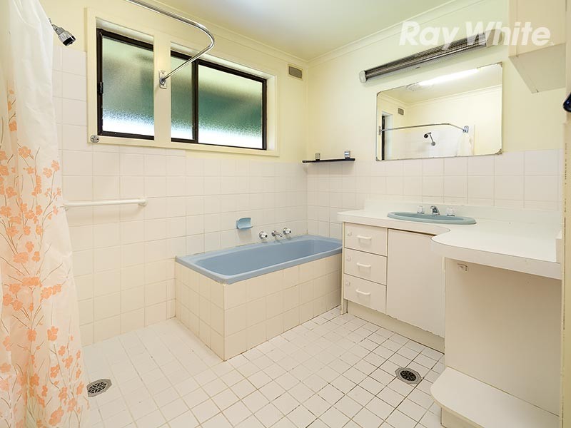 106 Pearce Street, Howlong NSW 2643