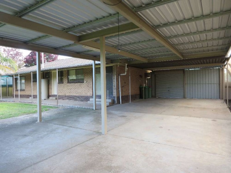 106 Pearce Street, Howlong NSW 2643