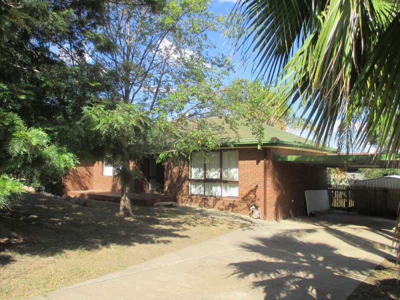 4 Buronga Drive, Springdale Heights NSW 2641