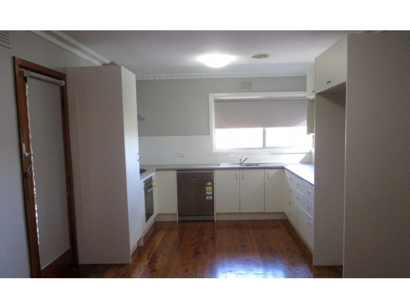 321 Chambers Avenue, East Albury NSW 2640