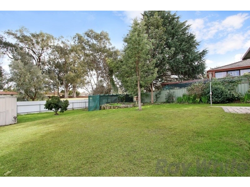 425 Dale Crescent, Lavington NSW 2641