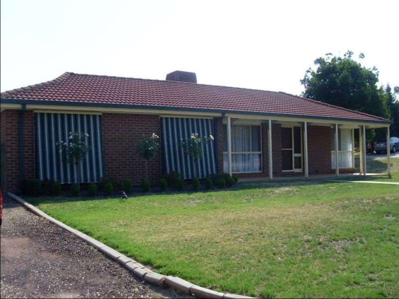 1 Denny Court, Thurgoona NSW 2640
