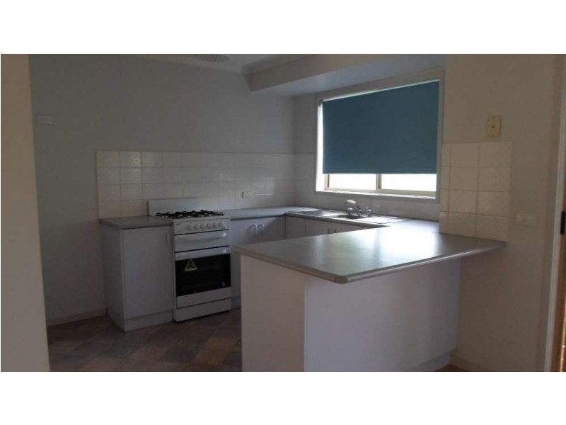 1/34 Saville Avenue, Lavington NSW 2641