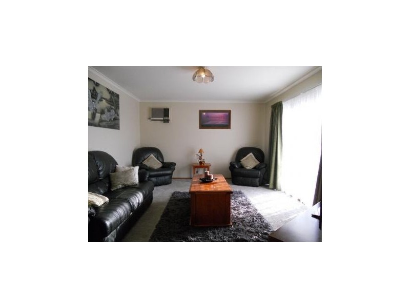 9 Stewart Court, Thurgoona NSW 2640