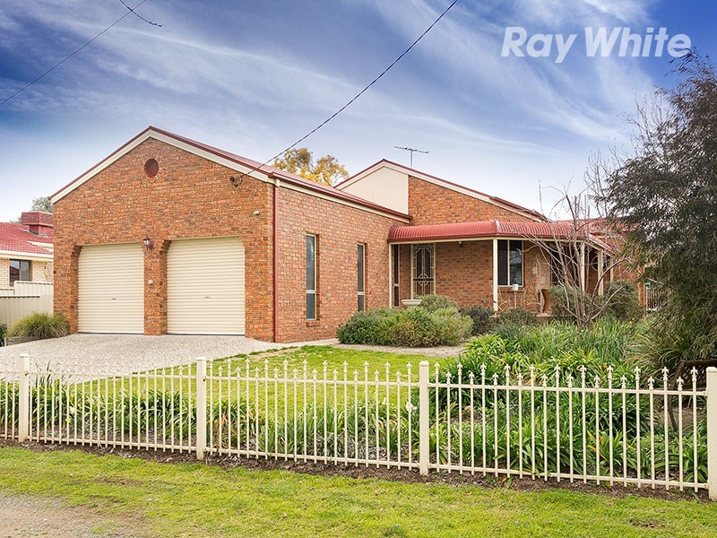 65 Sturt Street, Howlong NSW 2643