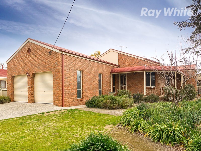 65 Sturt Street, Howlong NSW 2643