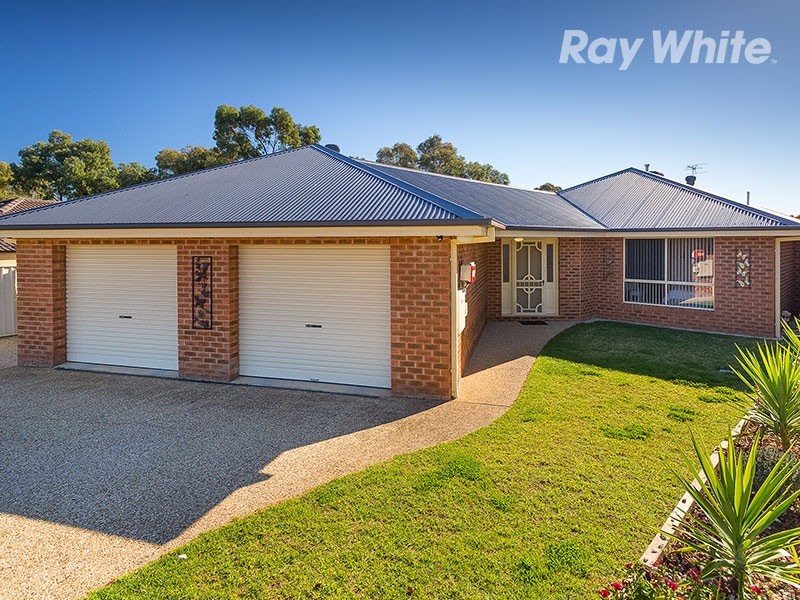 69 Dunne Crescent, Thurgoona NSW 2640