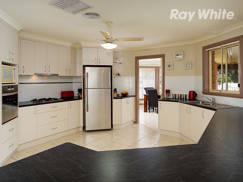 69 Dunne Crescent, Thurgoona NSW 2640