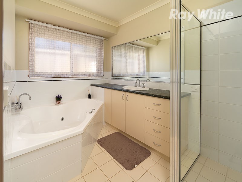 69 Dunne Crescent, Thurgoona NSW 2640