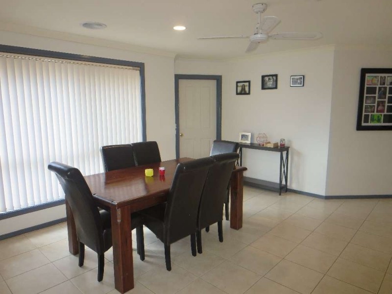 69 Dunne Crescent, Thurgoona NSW 2640