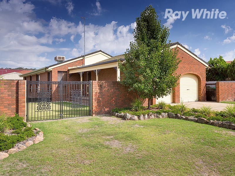 373 Poplar Drive, Lavington NSW 2641
