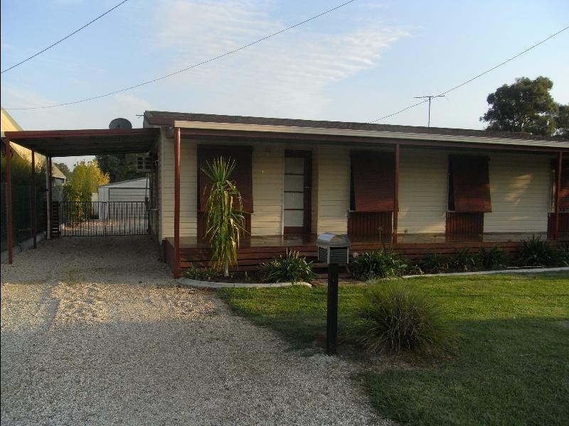 152 Clarke Street, Howlong NSW 2643