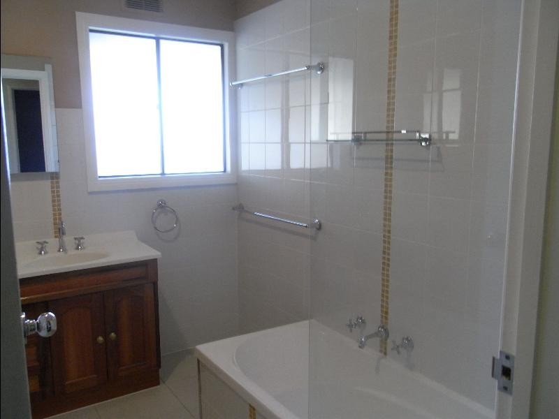152 Clarke Street, Howlong NSW 2643