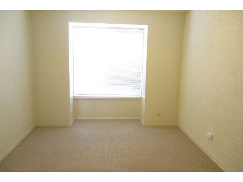 12/478 Breen Street, Lavington NSW 2641