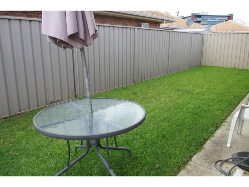 12/478 Breen Street, Lavington NSW 2641