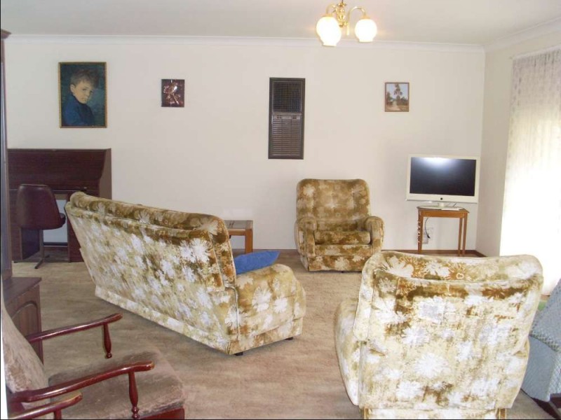 12 Sunnyside Crescent, Walla Walla NSW 2659