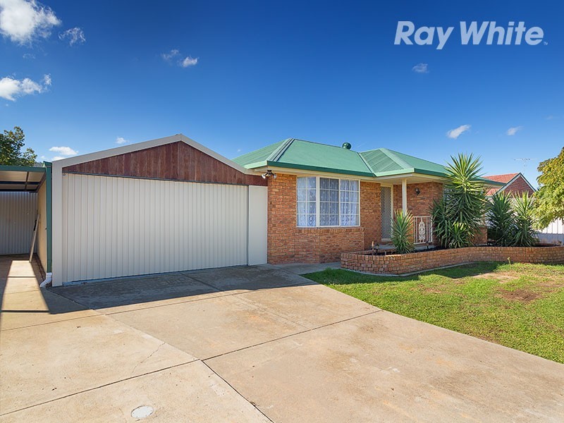 8 Creighton Court, Lavington NSW 2641