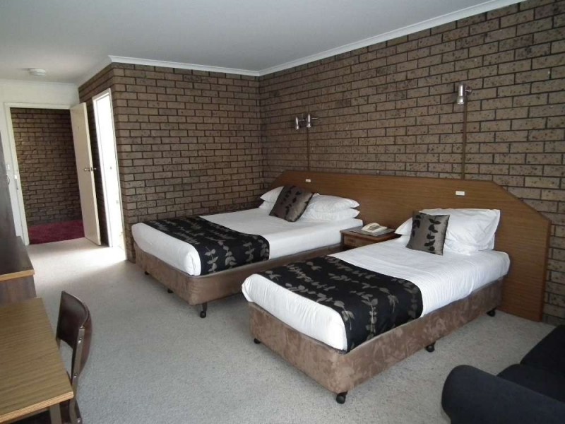 671 Young Street, Albury NSW 2640