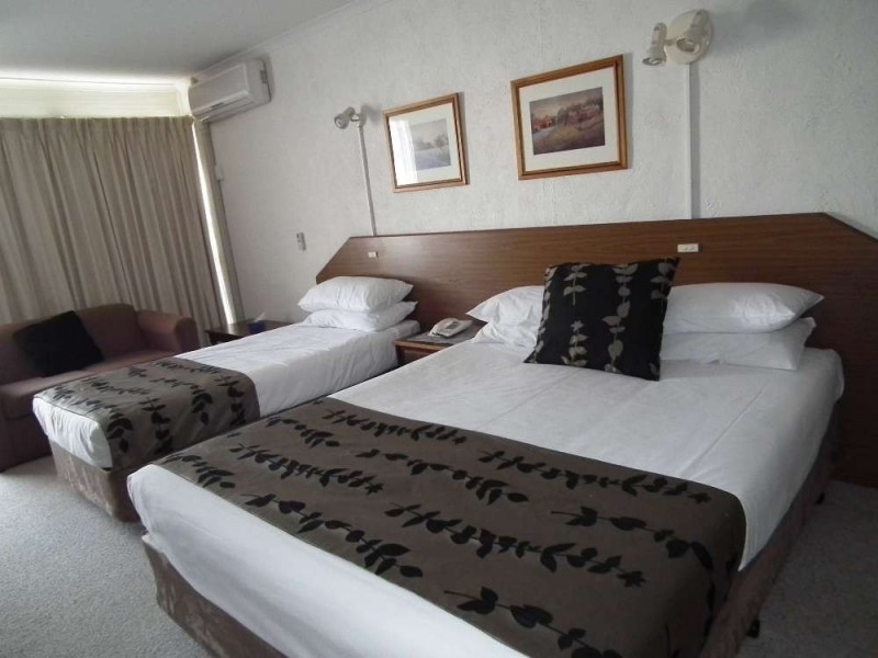 671 Young Street, Albury NSW 2640