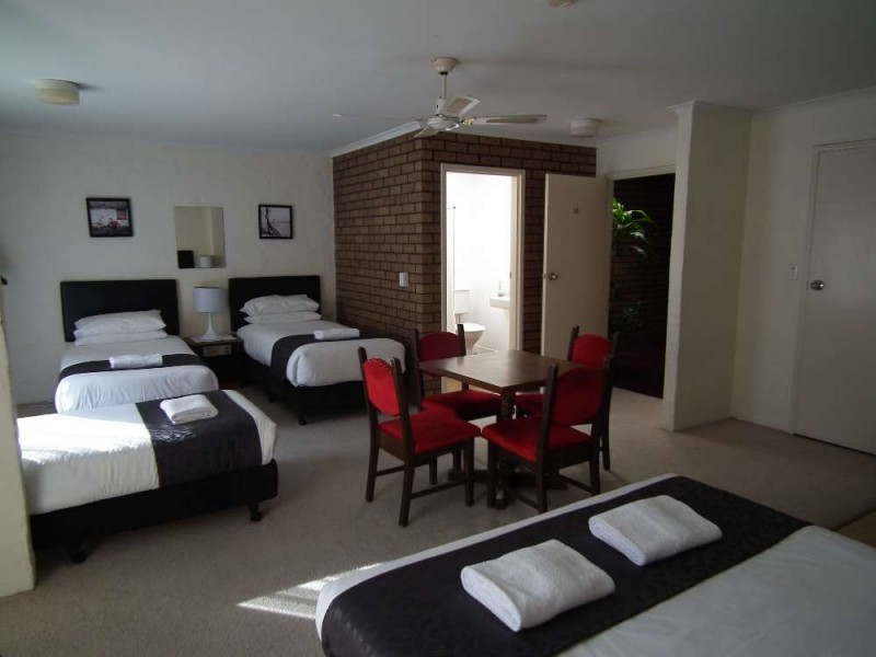 671 Young Street, Albury NSW 2640