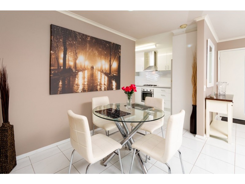 1/16 Michelle Avenue, Lavington NSW 2641