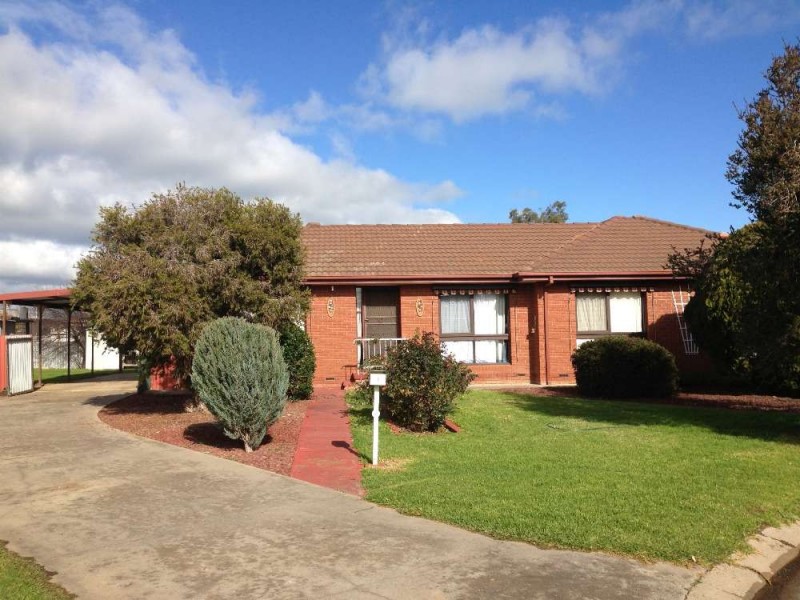 1 Mac Trebley Place, Culcairn NSW 2660