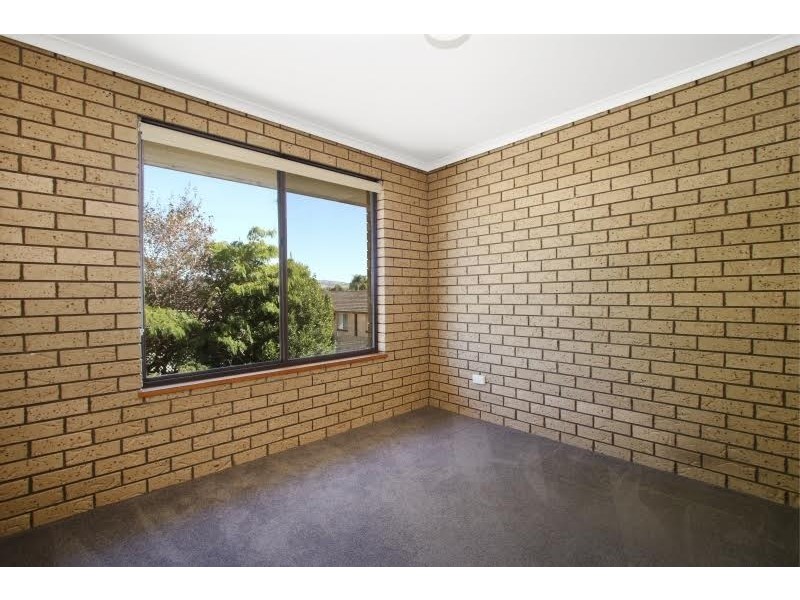 3/411 Bevan Street, Lavington NSW 2641