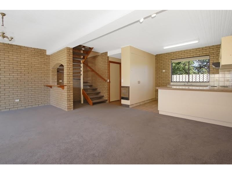 3/411 Bevan Street, Lavington NSW 2641