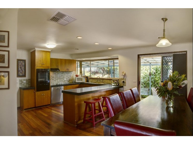 5 Mary Court, Lavington NSW 2641