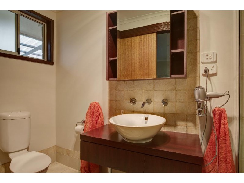 5 Mary Court, Lavington NSW 2641