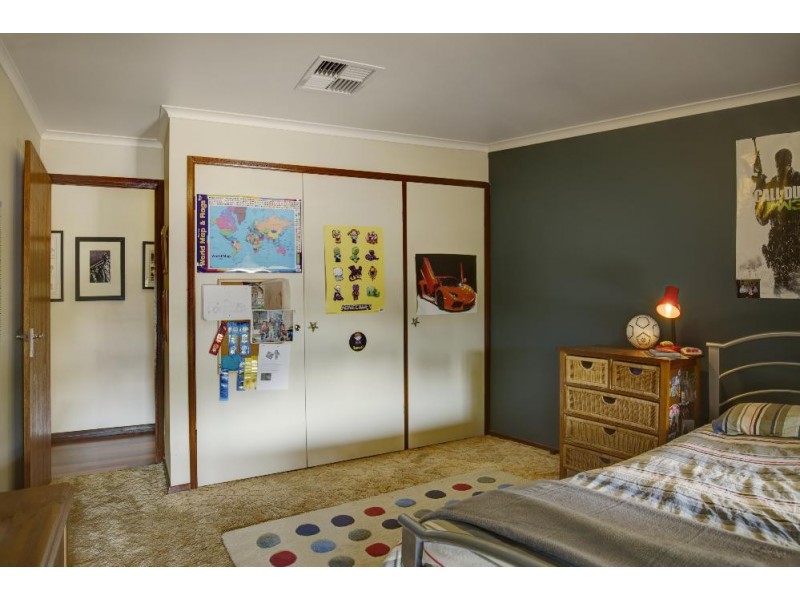 5 Mary Court, Lavington NSW 2641